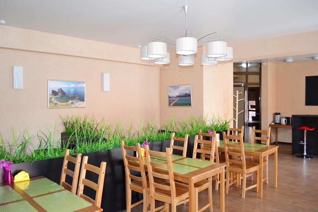 אירוקצק Green Hotel מראה חיצוני תמונה